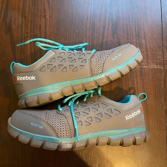 Reebok Women’s Athletic Work Shoe Alloy Toe - Picture 1 of 8